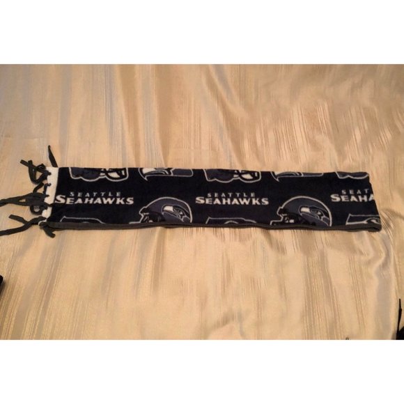 NFL SEATTLE SEAHAWKS  HANDMADE FLEECE SCARF  APPROX 60 X 6 UNISEX  BLUE - Picture 2 of 4